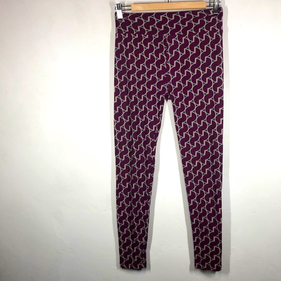 LuLaRoe Pants - LuLaRoe purple geometric leggings size one size